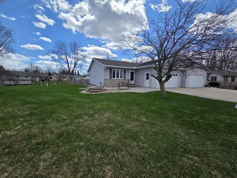2209 Virginia, Manitowoc, WI 54220