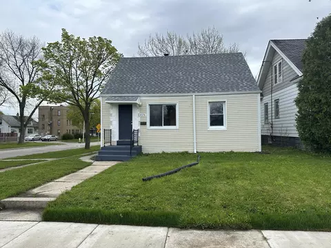 4576 N 30th, Milwaukee, WI 53209