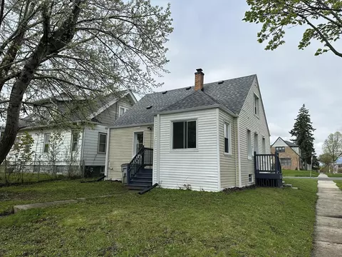 4576 N 30th, Milwaukee, WI 53209