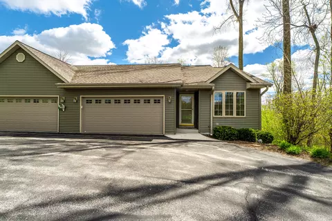 1602 Lisa, New Holstein, WI 53061