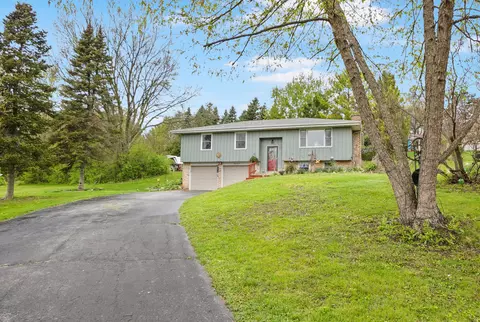 w293s3017 Ancestral, Genesee, WI 53188