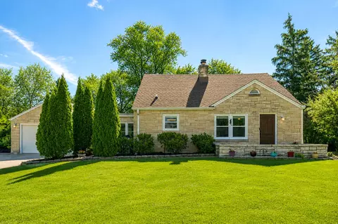 1430 Woodside, Elm Grove, WI 53122