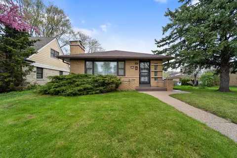 9830 W Metcalf, Milwaukee, WI 53222