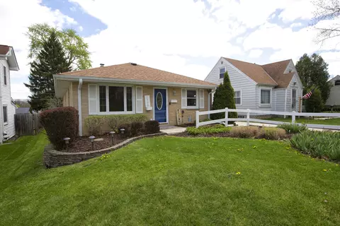 1326 S 122nd, West Allis, WI 53214