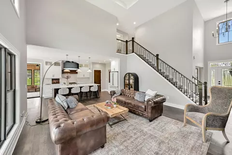 Living - 254 River Oaks, Delafield, WI 53018 photo 4 of 5