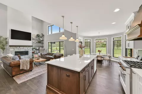 Kitchen - 254 River Oaks, Delafield, WI 53018 photo 3 of 6