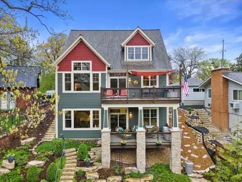 n53w34257 Road Q, Okauchee, WI 53069