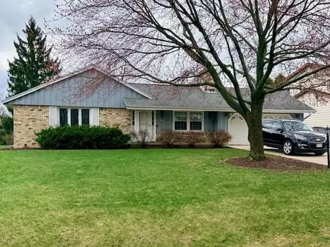 3580 S Loretta, New Berlin, WI 53151