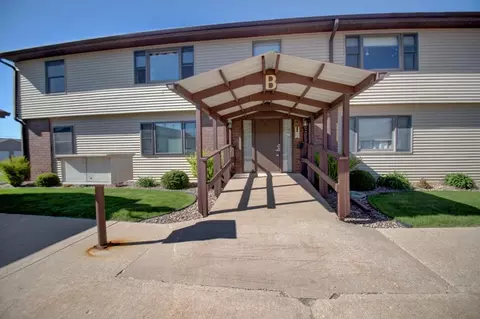 730 10th, Onalaska, WI 54650