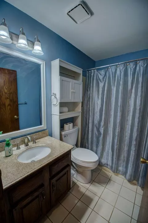 Bath - 730 10th, Onalaska, WI 54650 photo 1 of 1