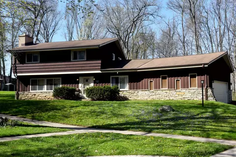 5864 Ramona, Greendale, WI 53129