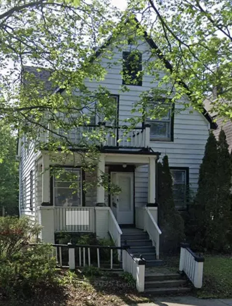 3065 N 10th, Milwaukee, WI 53206