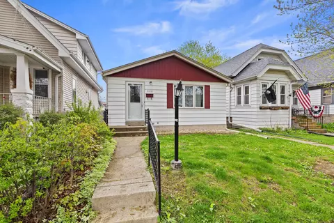 2108 S 72nd, West Allis, WI 53219