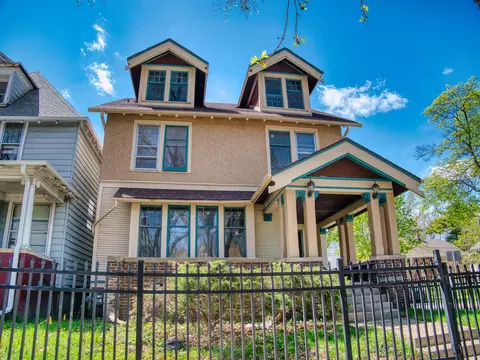 2377 N 44th, Milwaukee, WI 53210