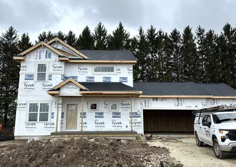 549 Hawks Rdg, Grafton, WI 53024