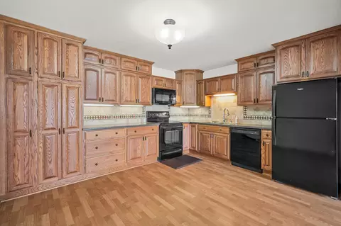 10340 W Parkwood, Franklin, WI 53132