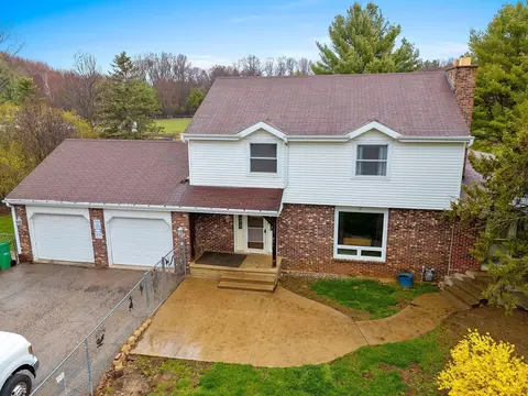w1982 Rader Road, Marinette, WI 54143