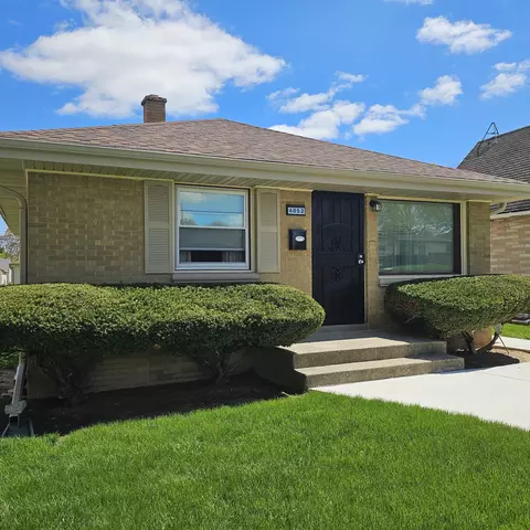 4052 N 87th, Milwaukee, WI 53222