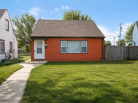 2619 W Linwal, Milwaukee, WI 53209