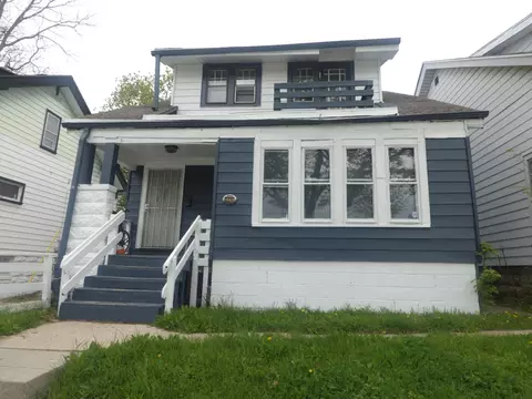 2214 W Auer, Milwaukee, WI 53206