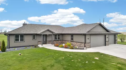 w5791 Prairie View Dr, Sherman, WI 53075