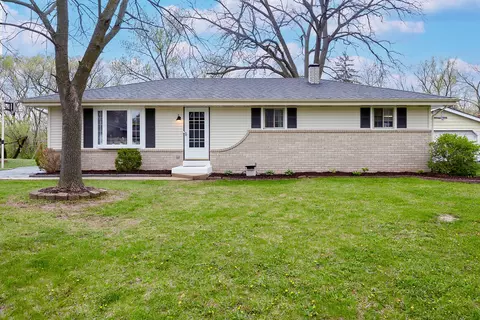 6199 N River Trl, Milwaukee, WI 53225