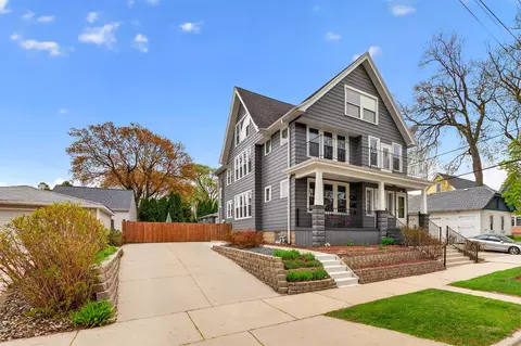 1723 E Ontario #1725, Milwaukee, WI 53207