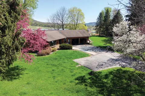 N4650 Crestwood, Medary, WI 54650