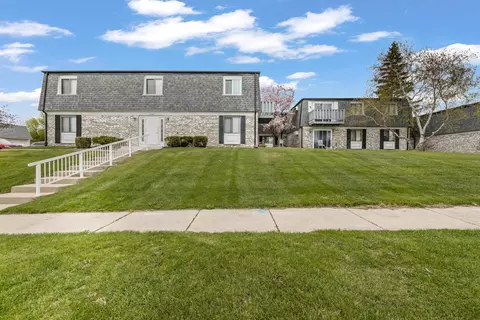 1700 Creek #204, West Bend, WI 53090