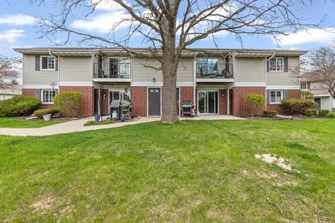 n110w16867 Ashbury #7, Germantown, WI 53022