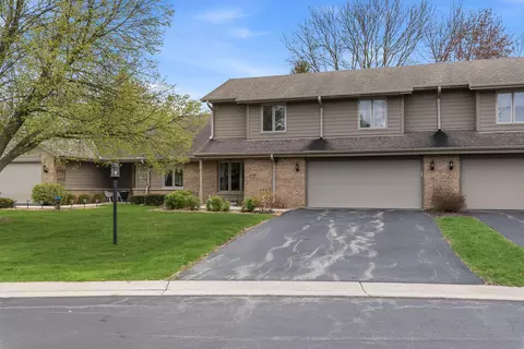 3770 Klondike #B, Brookfield, WI 53045