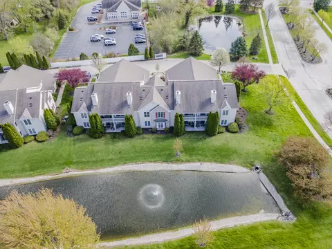 152 Westfield #G, Pewaukee, WI 53072