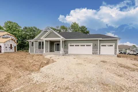 1733 Palmer, Hartford, WI 53027