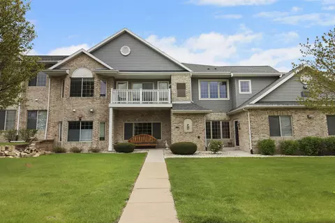 6911 53rd #136, Kenosha, WI 53144
