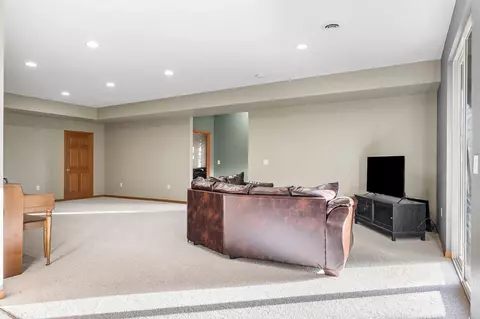 Living - W6166 Valley, Onalaska, WI 54636 photo 5 of 5