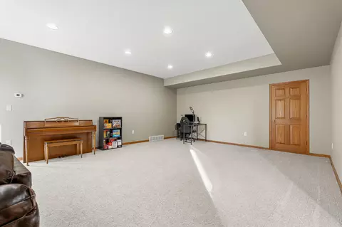 Living - W6166 Valley, Onalaska, WI 54636 photo 4 of 5