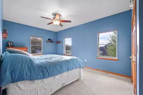 Bedroom - W6166 Valley, Onalaska, WI 54636 photo 3 of 6