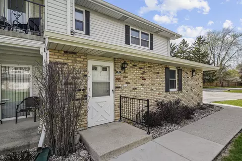 8631 31st #201, Kenosha, WI 53142