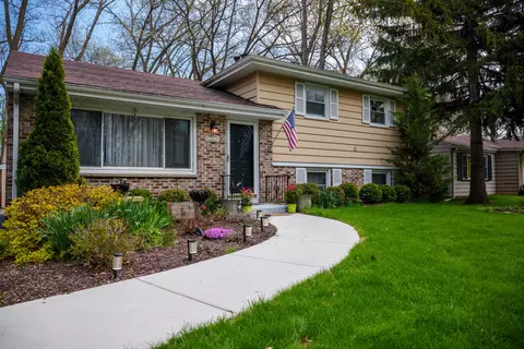 11425 8th, Pleasant Prairie, WI 53158