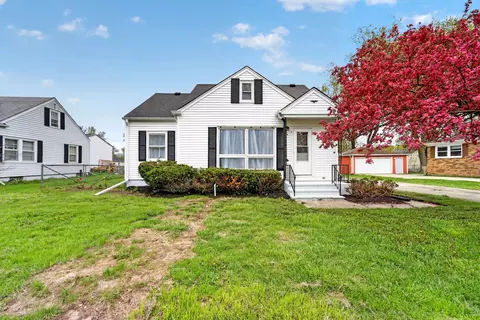 11301 11th, Pleasant Prairie, WI 53158
