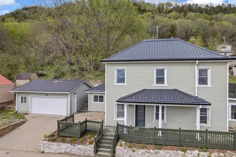 476 S Main, Fountain City, WI 54629