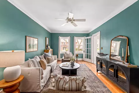 2572 N Prospect #A, Milwaukee, WI 53211