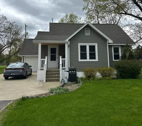 131 S 1st, Silver Lake, WI 53170