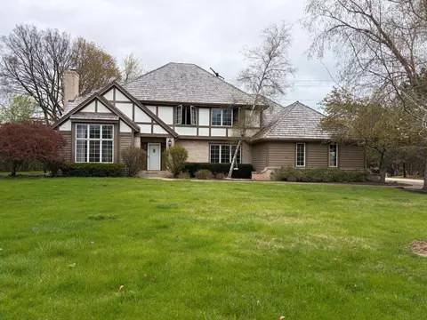 11528 N Settlement, Mequon, WI 53092