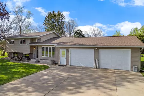 64 W 18th, Buffalo City, WI 54622