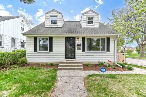 6300 W Cleveland, Milwaukee, WI 53219