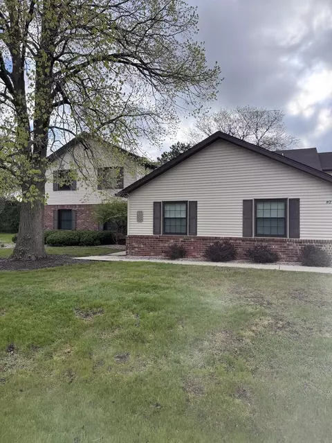 8019 41st #27A, Kenosha, WI 53142