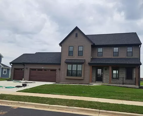 1733 Hammock, Oconomowoc, WI 53066