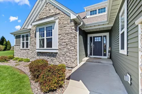 w158n6711 Tamarack, Menomonee Falls, WI 53051