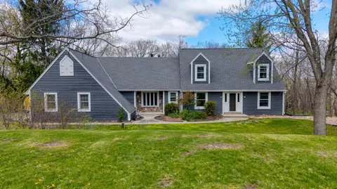 s1w31448 Hickory Holw, Delafield, WI 53018